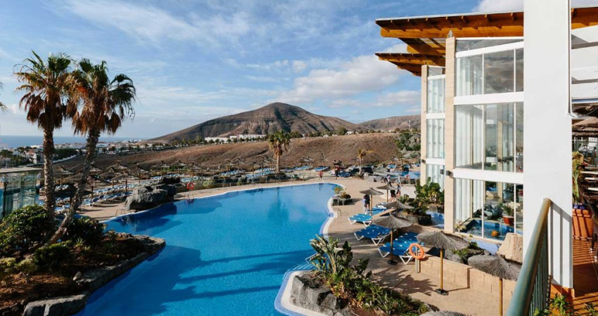 Fuerteventura-solos-celibataires-cpournous-voyages-vacances-espagne-balneaire-mer