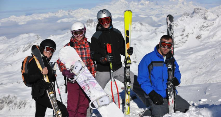 morzine-solos-vacances-skis-neige-hiver-sports-snow-celibataires-cpournous